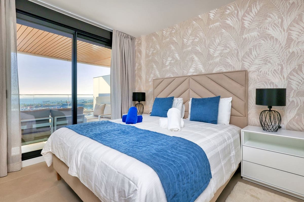 3 chambre Appartement à vendre à Estepona avec piscine garage - 795 000 € (Ref: 10128471)