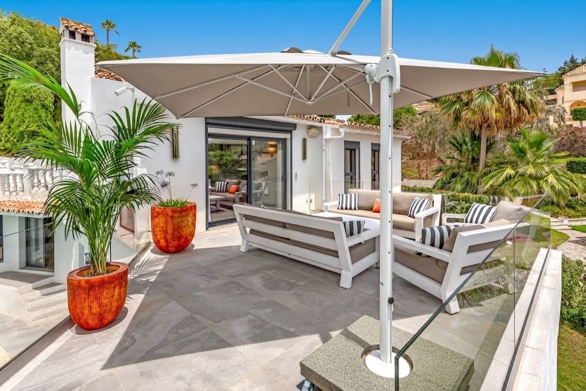 4 Zimmer Villa zu verkaufen in Marbella mit Pool Garage - 1.795.000 € (Ref: 10128485)