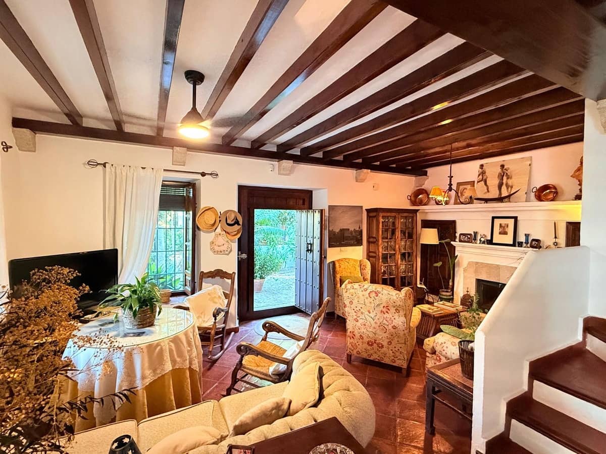 Finca/Casa Rural de 3 habitaciones en Alora en venta con piscina garaje - 649.000 € (Ref: 10128486)
