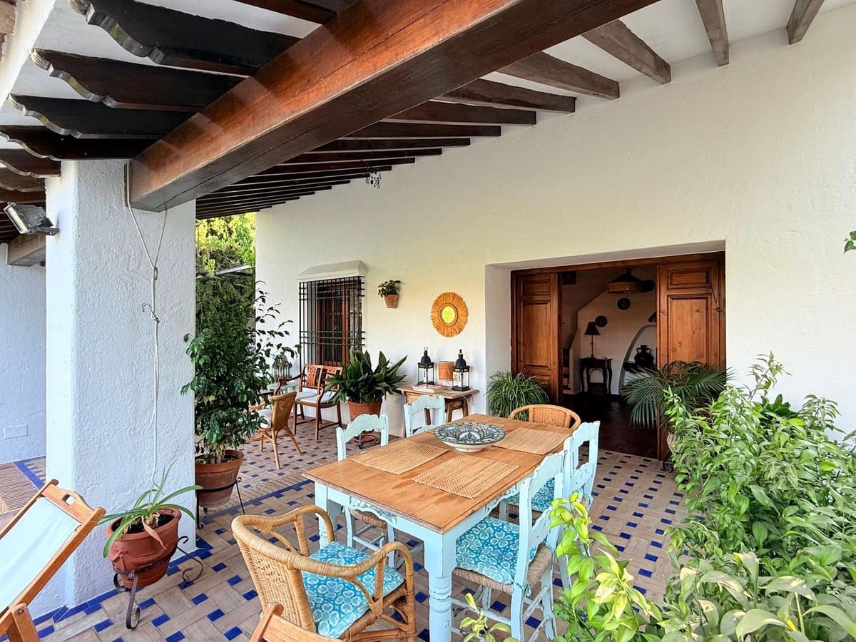 Finca/Casa Rural de 3 habitaciones en Alora en venta con piscina garaje - 649.000 € (Ref: 10128486)