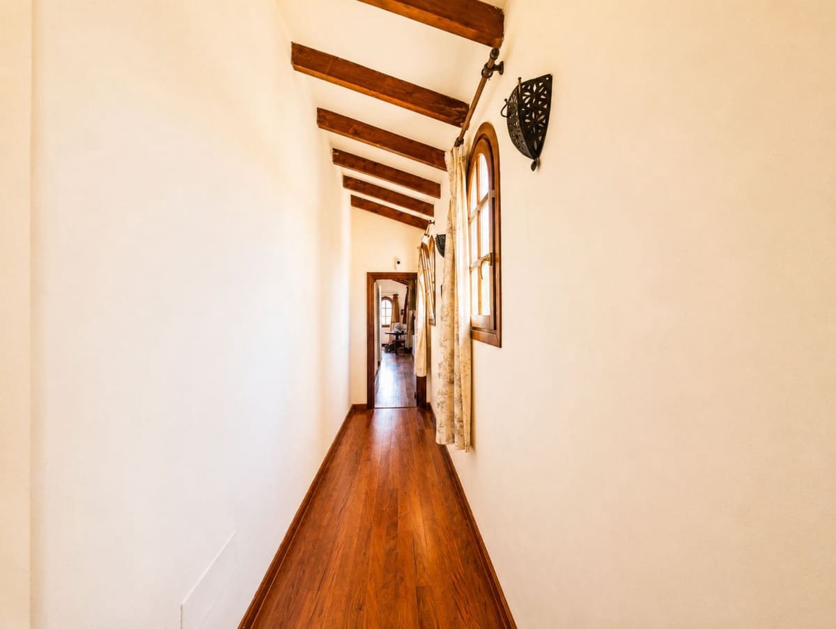 4 slaapkamer Finca/Landhuis te koop in Casares met garage - € 2.950.000 (Ref: 10128488)