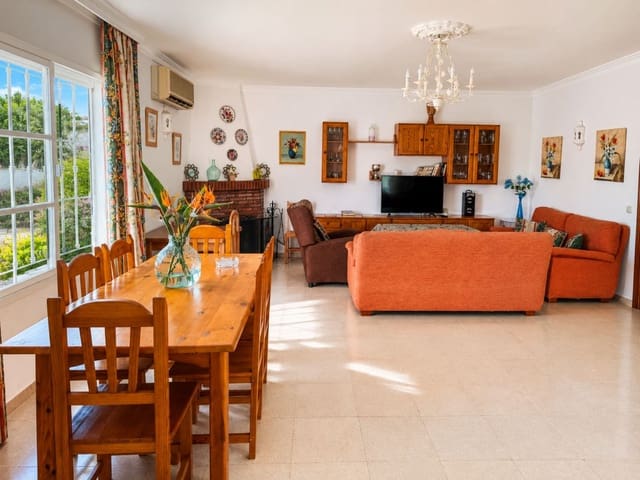 6 slaapkamer Finca/Landhuis te koop in El Padrón, Estepona met zwembad - € 900.000 (Ref: 10128491)