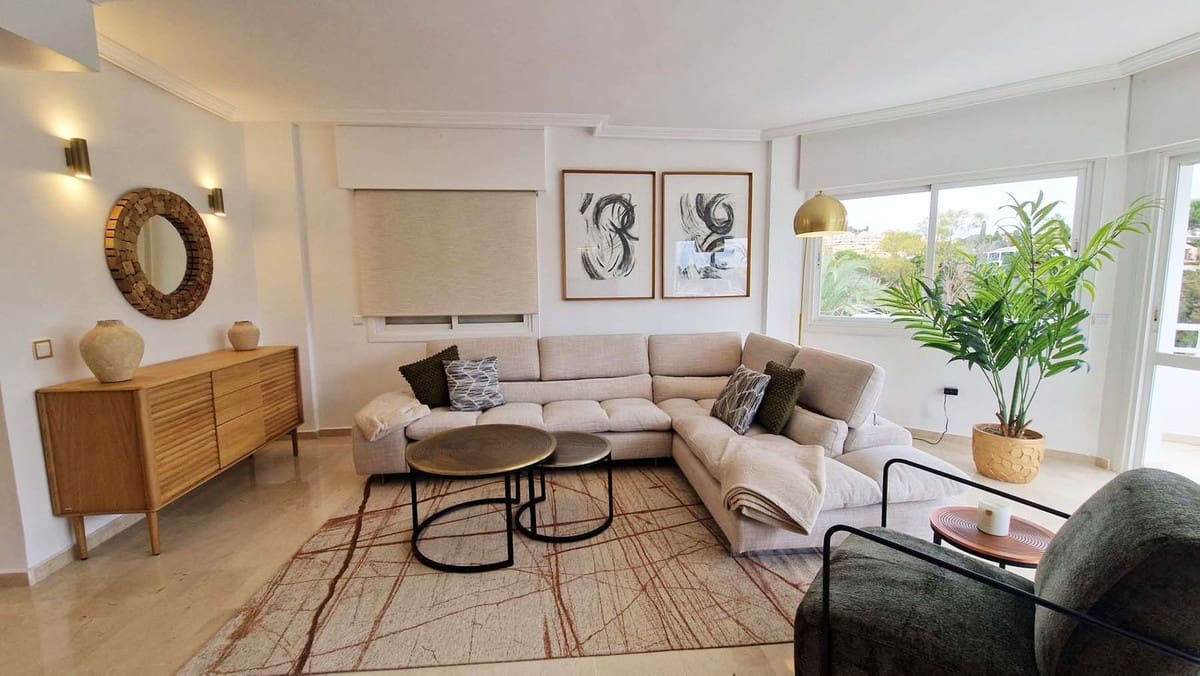 3 makuuhuone Huoneisto myytävänä paikassa Benalmadena Costa mukana uima-altaan 
autotalli - 720 000 € (Ref: 10128500)
