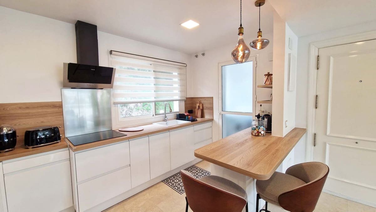 3 makuuhuone Huoneisto myytävänä paikassa Benalmadena Costa mukana uima-altaan 
autotalli - 720 000 € (Ref: 10128500)