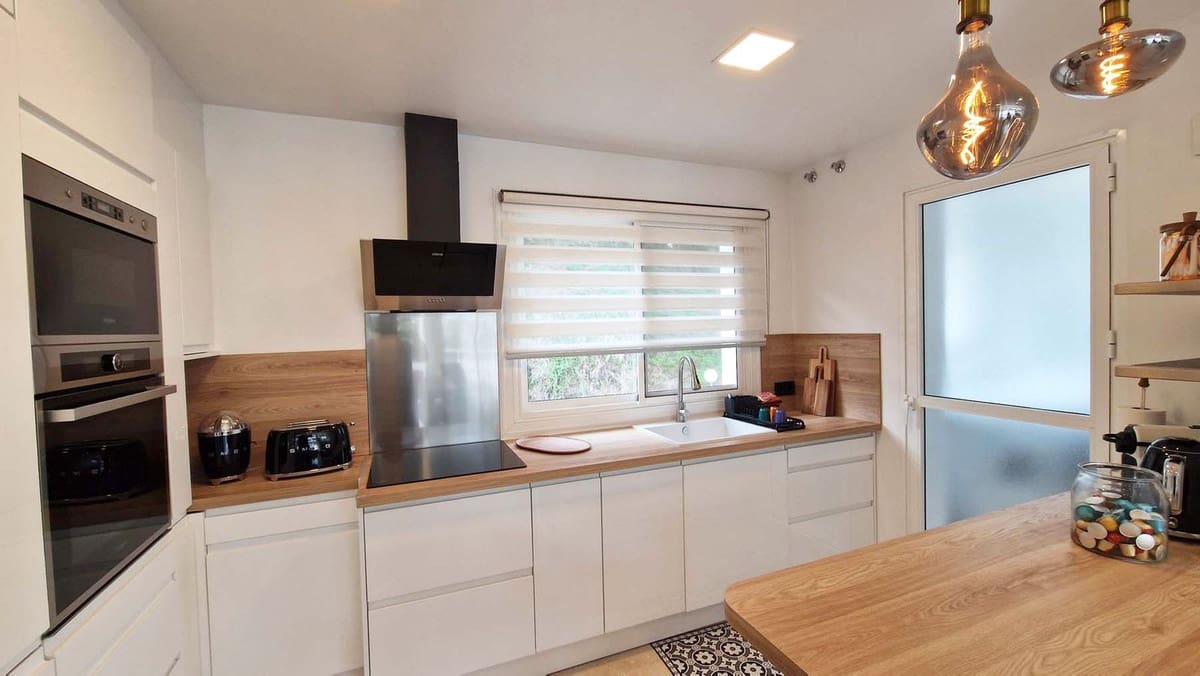3 makuuhuone Huoneisto myytävänä paikassa Benalmadena Costa mukana uima-altaan 
autotalli - 720 000 € (Ref: 10128500)