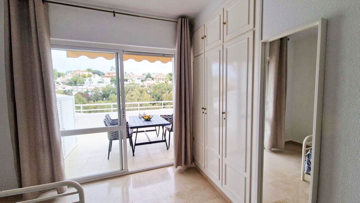 3 makuuhuone Huoneisto myytävänä paikassa Benalmadena Costa mukana uima-altaan 
autotalli - 720 000 € (Ref: 10128500)
