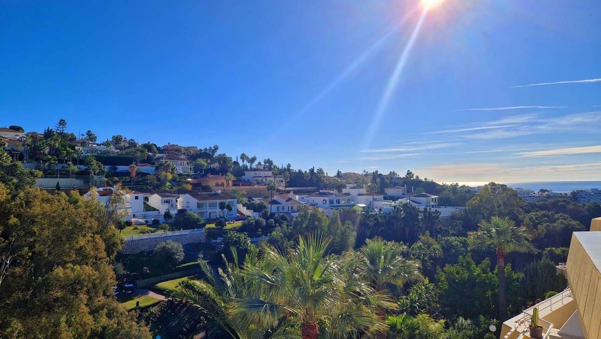 3 makuuhuone Huoneisto myytävänä paikassa Benalmadena Costa mukana uima-altaan 
autotalli - 720 000 € (Ref: 10128500)