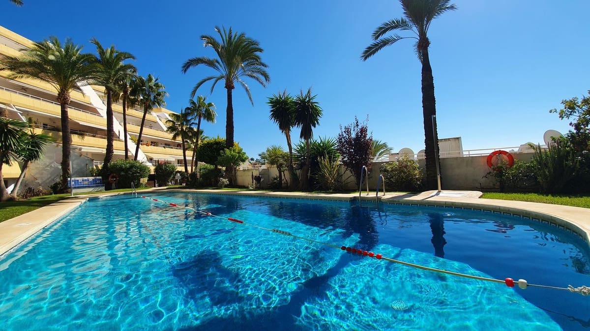 3 makuuhuone Huoneisto myytävänä paikassa Benalmadena Costa mukana uima-altaan 
autotalli - 720 000 € (Ref: 10128500)