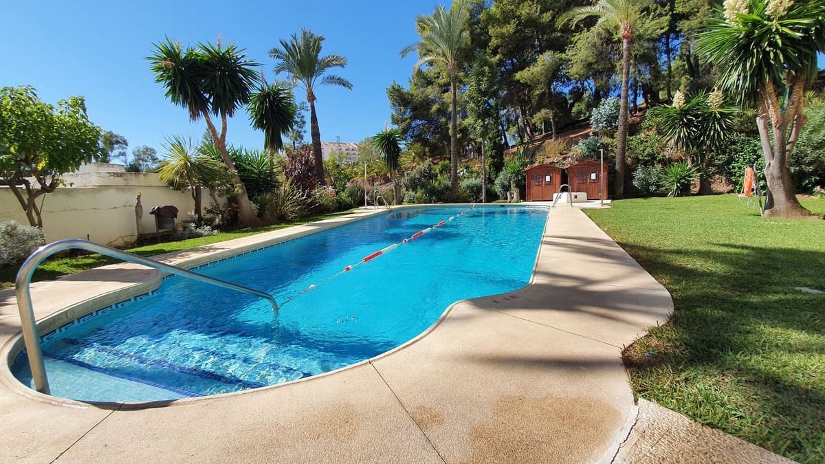 3 makuuhuone Huoneisto myytävänä paikassa Benalmadena Costa mukana uima-altaan 
autotalli - 720 000 € (Ref: 10128500)