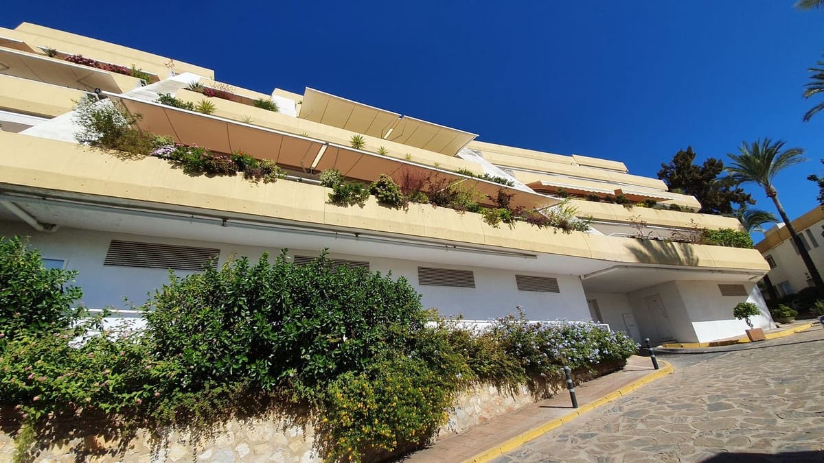 3 makuuhuone Huoneisto myytävänä paikassa Benalmadena Costa mukana uima-altaan 
autotalli - 720 000 € (Ref: 10128500)