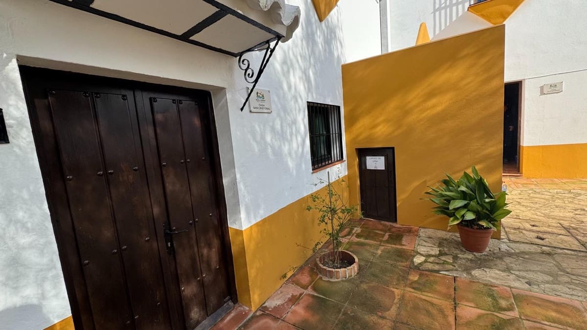 Finca/Casa Rural de 10 habitaciones en Teba en venta con piscina garaje - 1.950.000 € (Ref: 10128502)