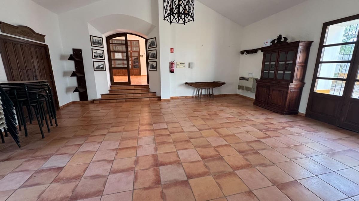 Finca/Casa Rural de 10 habitaciones en Teba en venta con piscina garaje - 1.950.000 € (Ref: 10128502)
