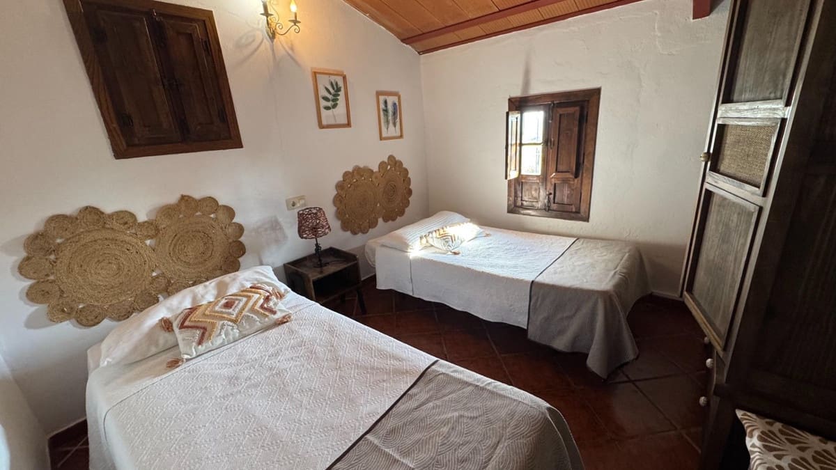 Finca/Casa Rural de 10 habitaciones en Teba en venta con piscina garaje - 1.950.000 € (Ref: 10128502)