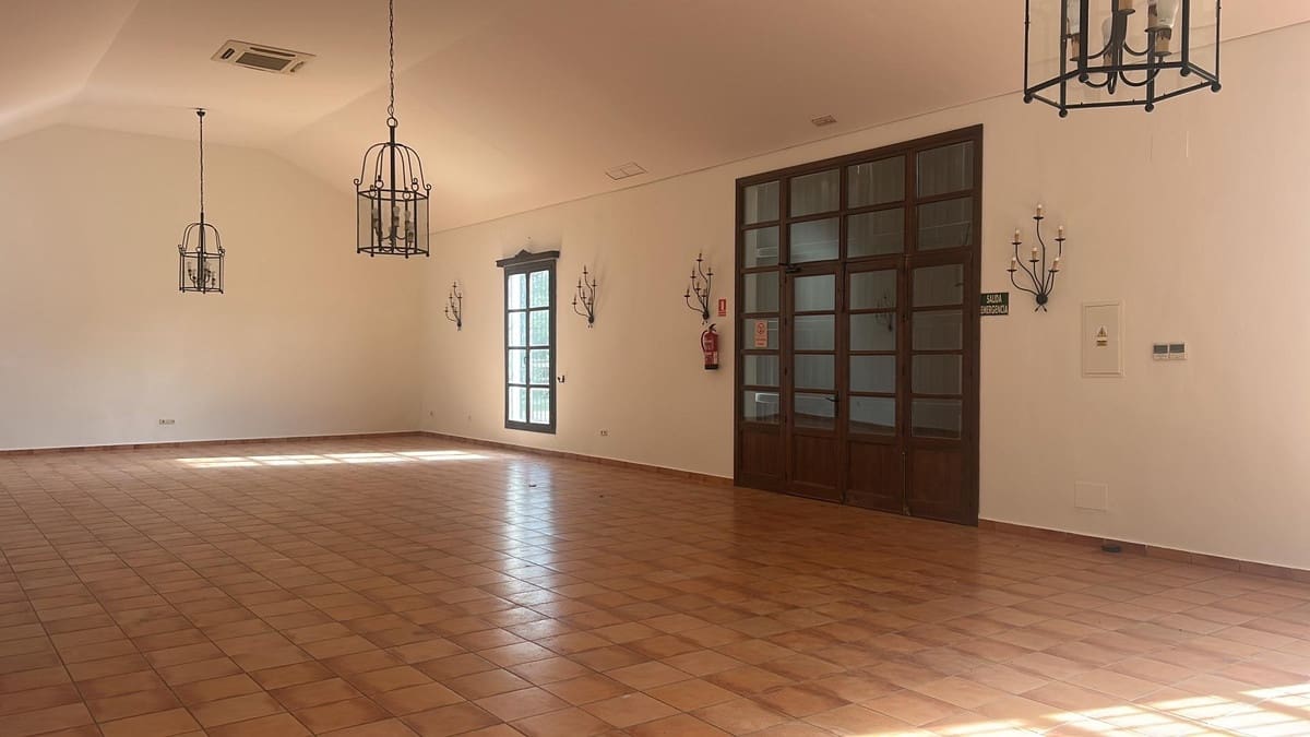 Finca/Casa Rural de 10 habitaciones en Teba en venta con piscina garaje - 1.950.000 € (Ref: 10128502)