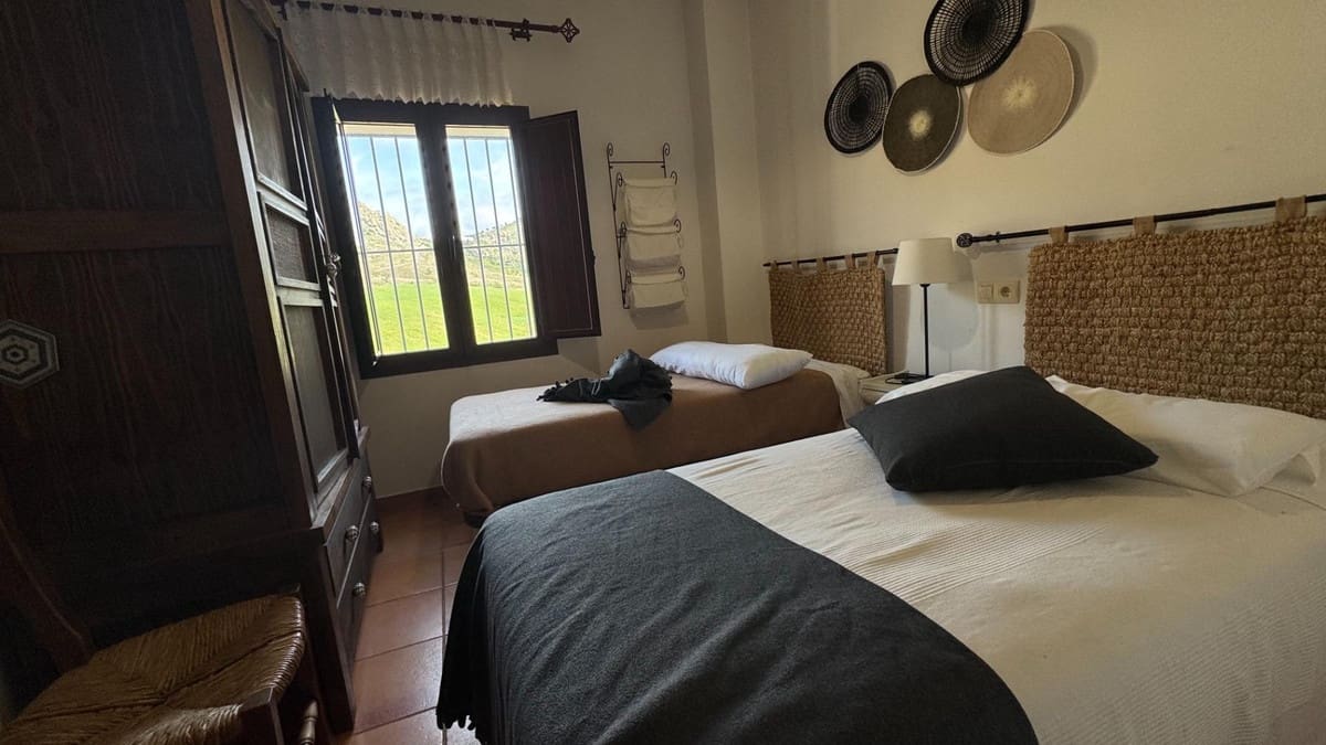 Finca/Casa Rural de 10 habitaciones en Teba en venta con piscina garaje - 1.950.000 € (Ref: 10128502)