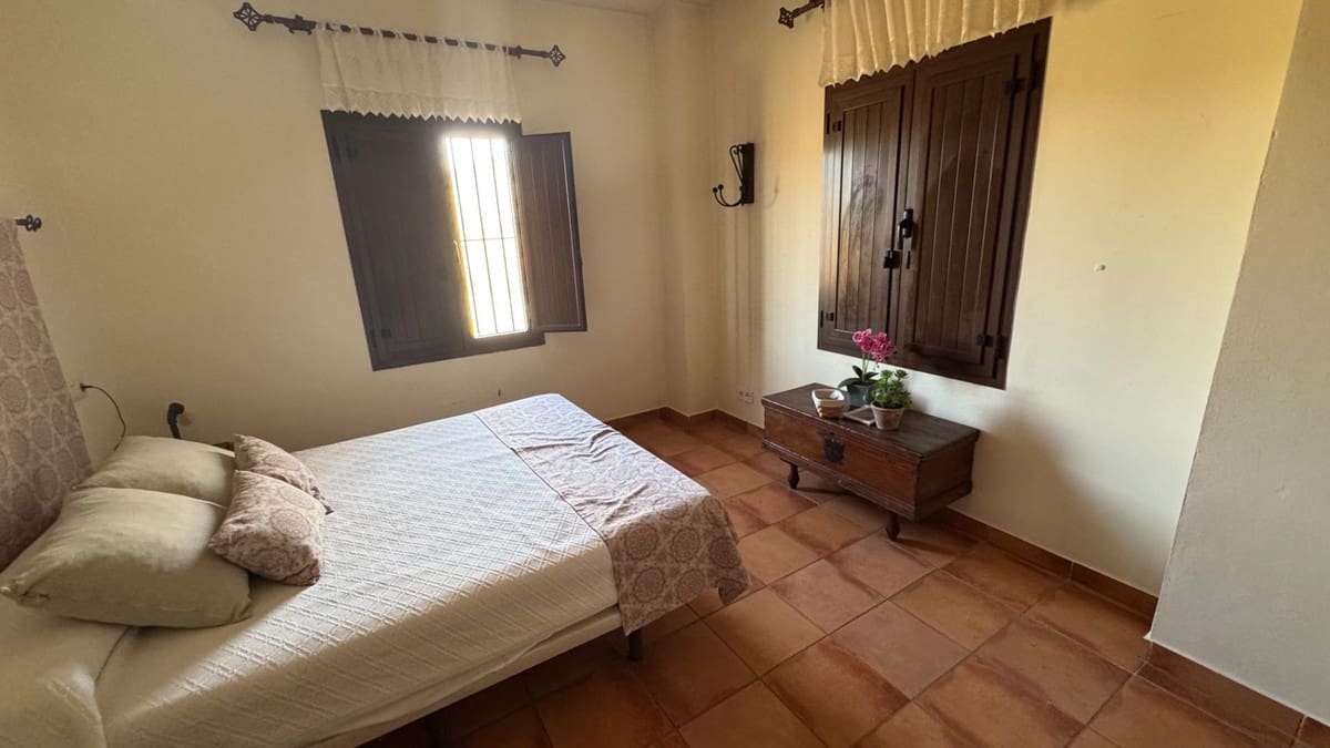 Finca/Casa Rural de 10 habitaciones en Teba en venta con piscina garaje - 1.950.000 € (Ref: 10128502)