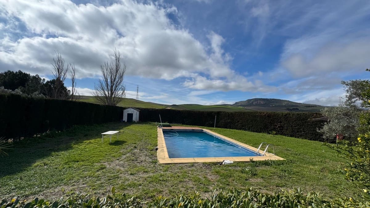 Finca/Casa Rural de 10 habitaciones en Teba en venta con piscina garaje - 1.950.000 € (Ref: 10128502)