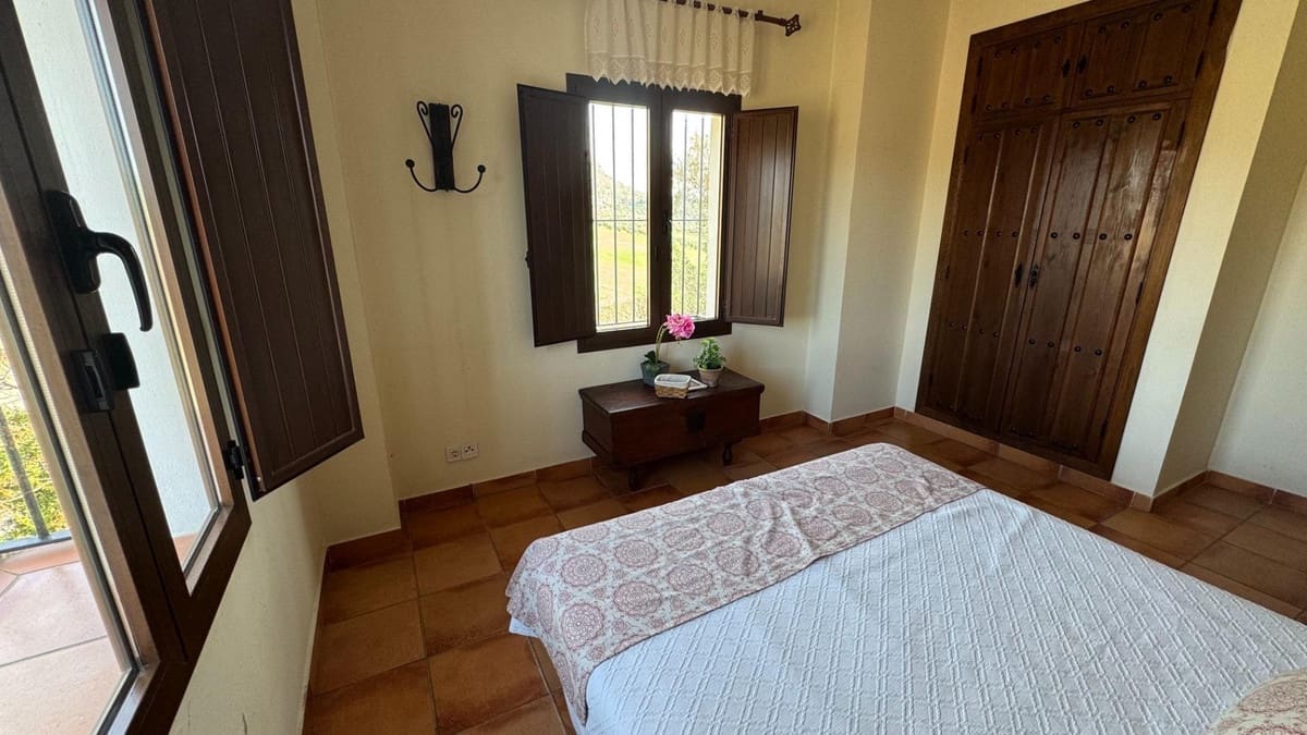 Finca/Casa Rural de 10 habitaciones en Teba en venta con piscina garaje - 1.950.000 € (Ref: 10128502)