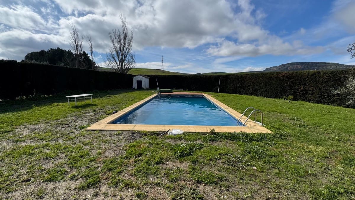 Finca/Casa Rural de 10 habitaciones en Teba en venta con piscina garaje - 1.950.000 € (Ref: 10128502)