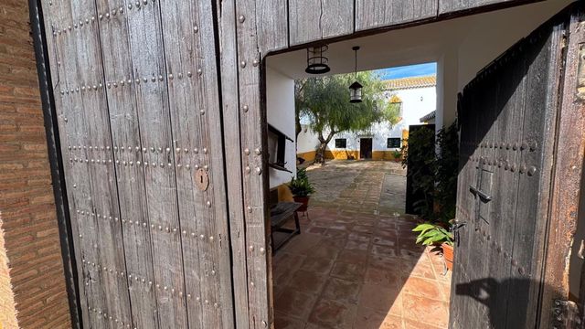 Finca/Casa Rural de 10 habitaciones en Teba en venta con piscina garaje - 1.950.000 € (Ref: 10128502)
