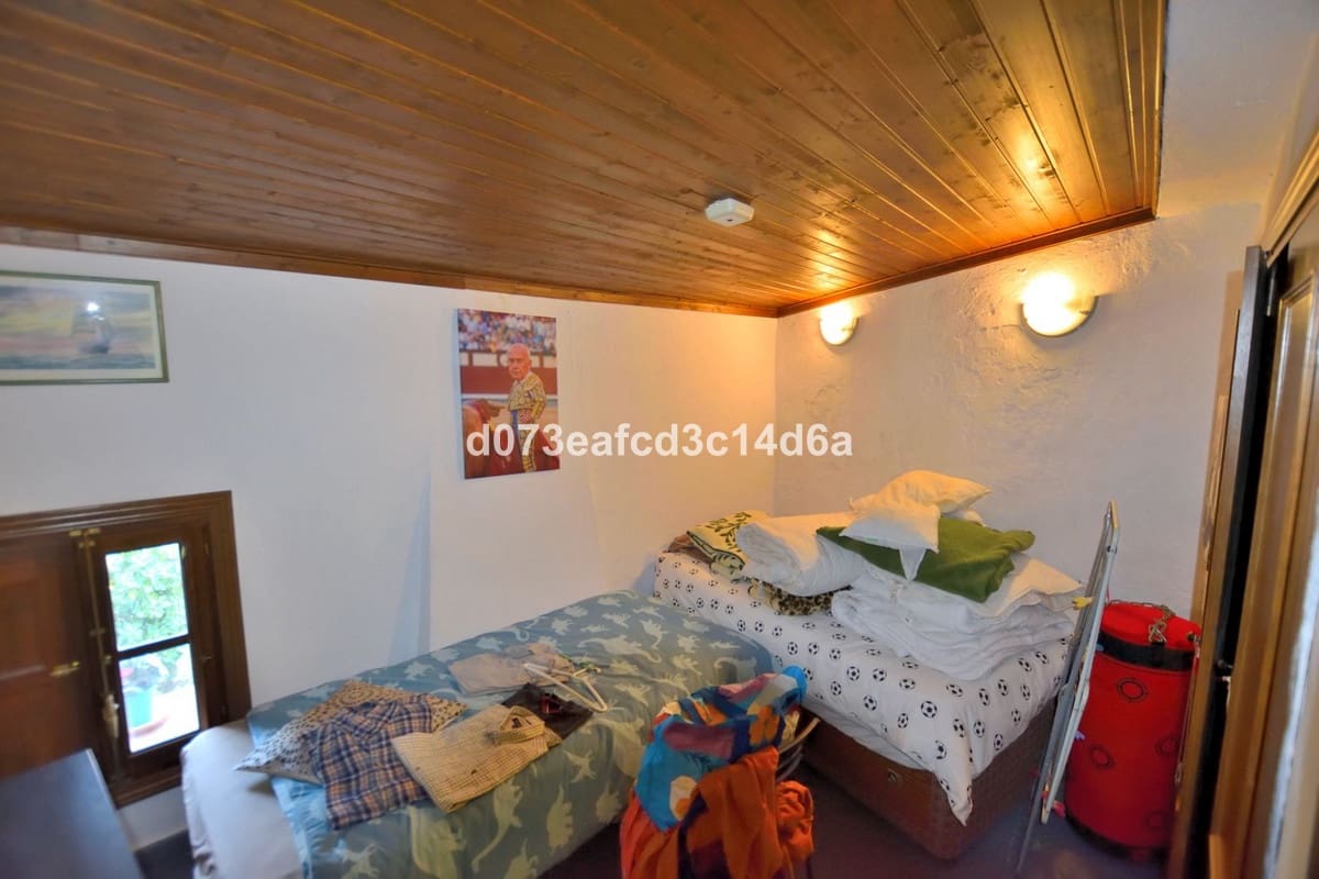 3 makuuhuone Omakotitalo myytävänä paikassa Parauta - 190 000 € (Ref: 10128510)
