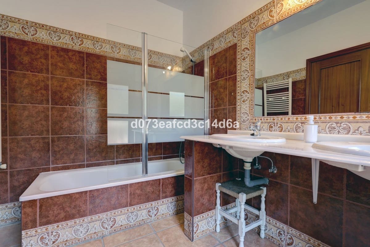 6 camera da letto Villa in vendita in Ronda con piscina garage - 530.000 € (Rif: 10128512)