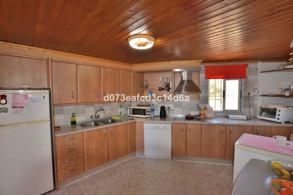 1 quarto Quinta/Casa Rural para venda em Ronda com piscina garagem - 229 500 € (Ref: 10128515)