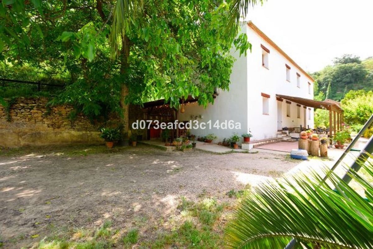 Finca/Casa Rural de 4 habitaciones en Arriate en venta con garaje - 665.000 € (Ref: 10128519)