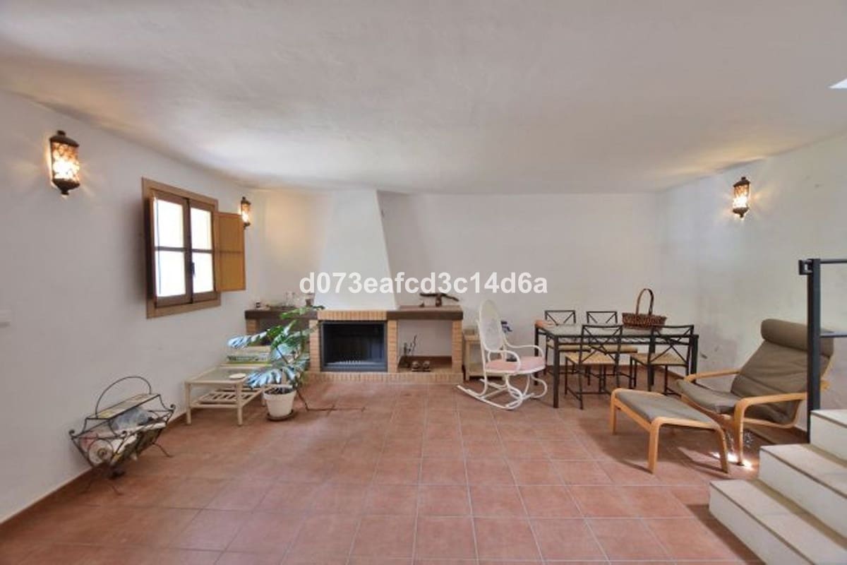Finca/Casa Rural de 4 habitaciones en Arriate en venta con garaje - 665.000 € (Ref: 10128519)