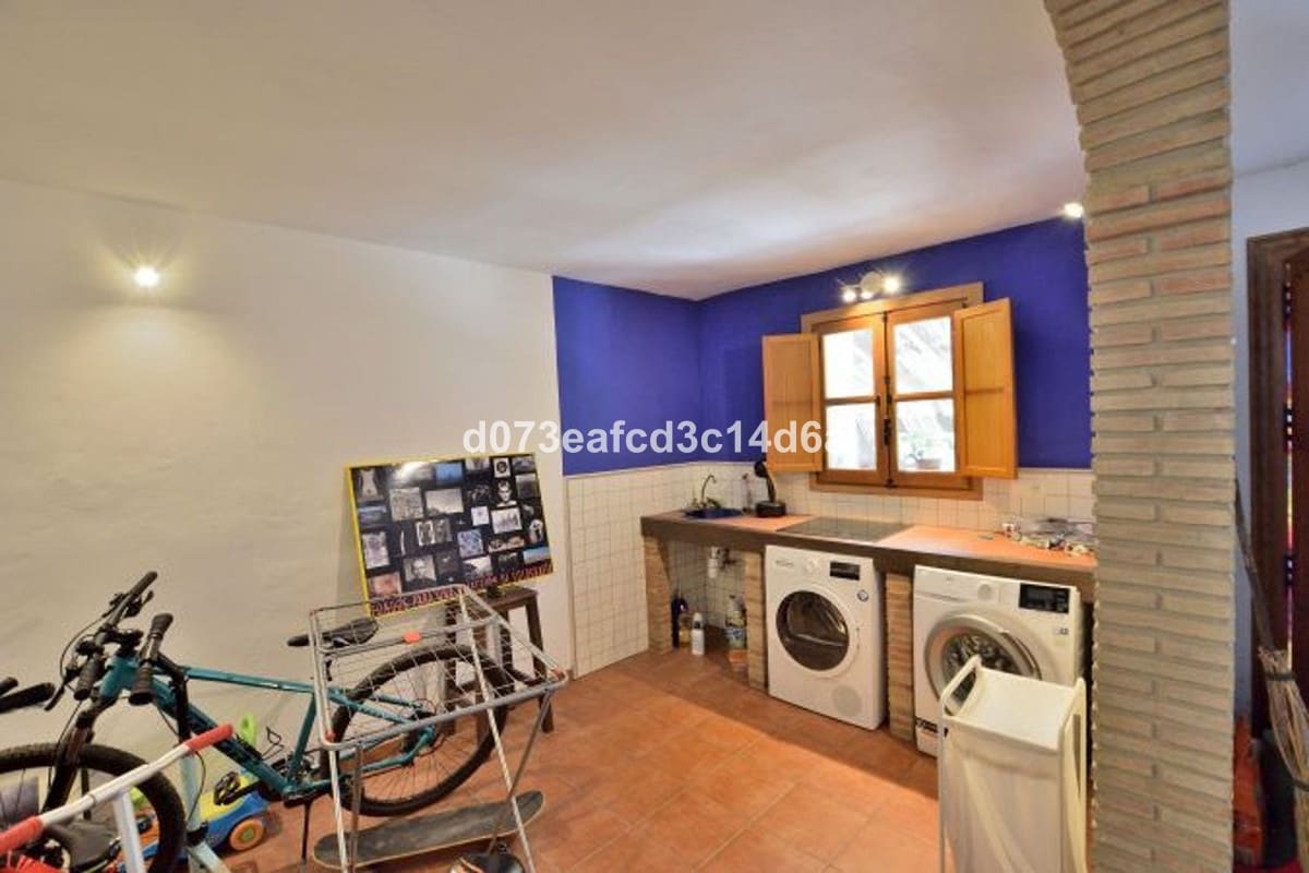Finca/Casa Rural de 4 habitaciones en Arriate en venta con garaje - 665.000 € (Ref: 10128519)