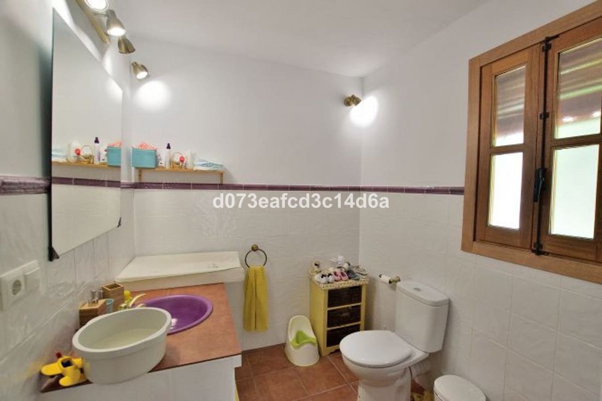 Finca/Casa Rural de 4 habitaciones en Arriate en venta con garaje - 665.000 € (Ref: 10128519)