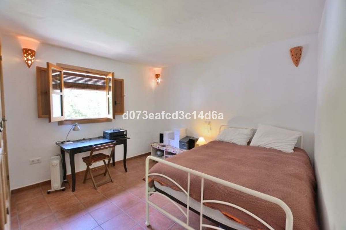 Finca/Casa Rural de 4 habitaciones en Arriate en venta con garaje - 665.000 € (Ref: 10128519)