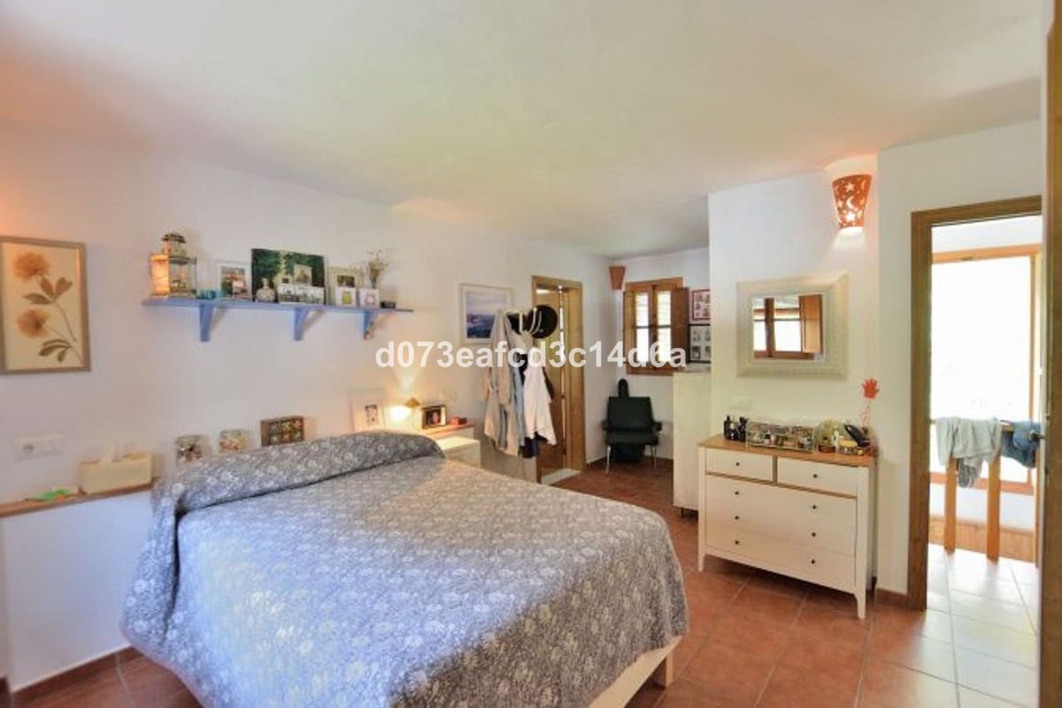 Finca/Casa Rural de 4 habitaciones en Arriate en venta con garaje - 665.000 € (Ref: 10128519)