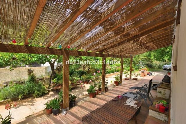 Finca/Casa Rural de 4 habitaciones en Arriate en venta con garaje - 665.000 € (Ref: 10128519)