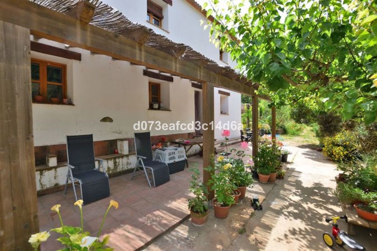 Finca/Casa Rural de 4 habitaciones en Arriate en venta con garaje - 665.000 € (Ref: 10128519)