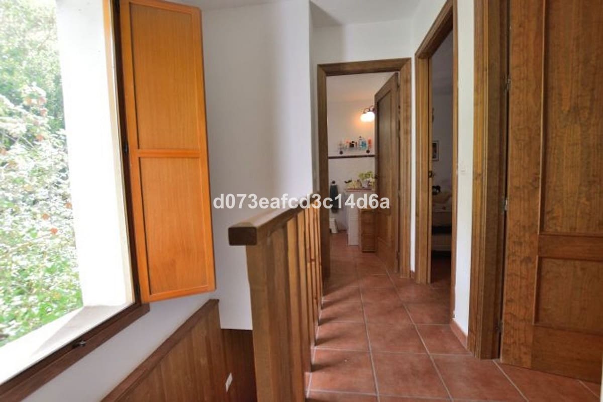 Finca/Casa Rural de 4 habitaciones en Arriate en venta con garaje - 665.000 € (Ref: 10128519)