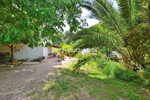 Finca/Casa Rural de 4 habitaciones en Arriate en venta con garaje - 665.000 € (Ref: 10128519)