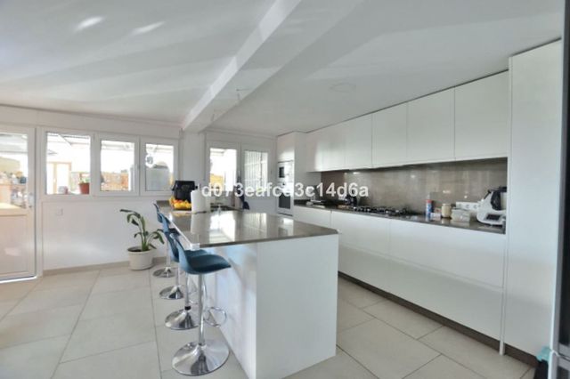 3 makuuhuone Maalaistalo myytävänä paikassa Ronda mukana uima-altaan - 315 000 € (Ref: 10128520)