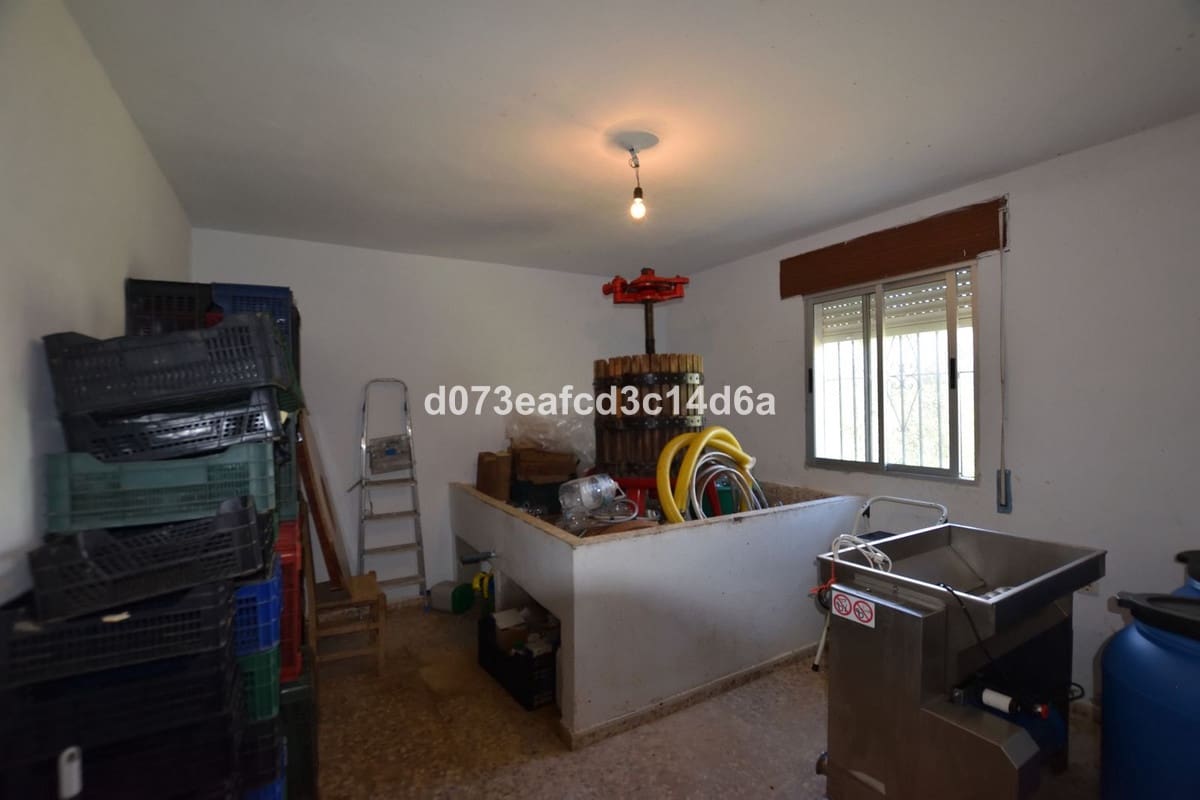 2 bedroom Finca/Country House for sale in Cartajima - € 349,000 (Ref: 10128522)