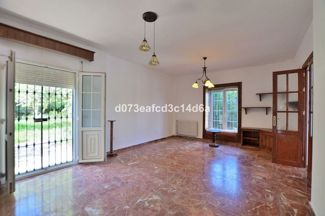 4 sypialnia Willa na sprzedaż w Ronda z basenem garażem - 430 000 € (Ref: 10128523)