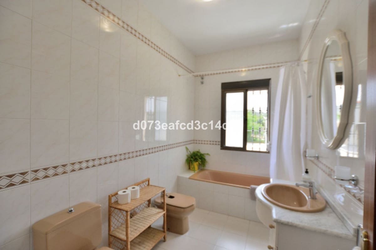 6 Zimmer Villa zu verkaufen in Ronda mit Pool Garage - 549.000 € (Ref: 10128524)