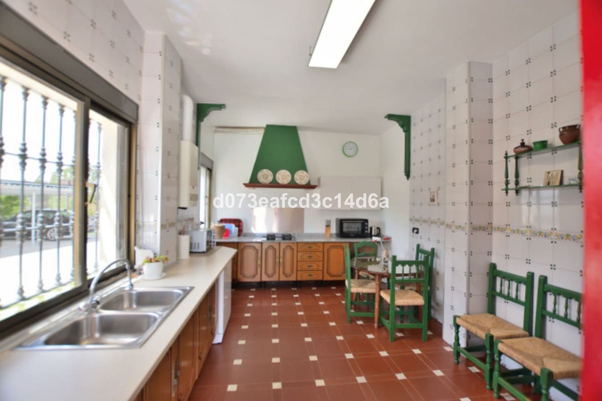 6 Zimmer Villa zu verkaufen in Ronda mit Pool Garage - 549.000 € (Ref: 10128524)