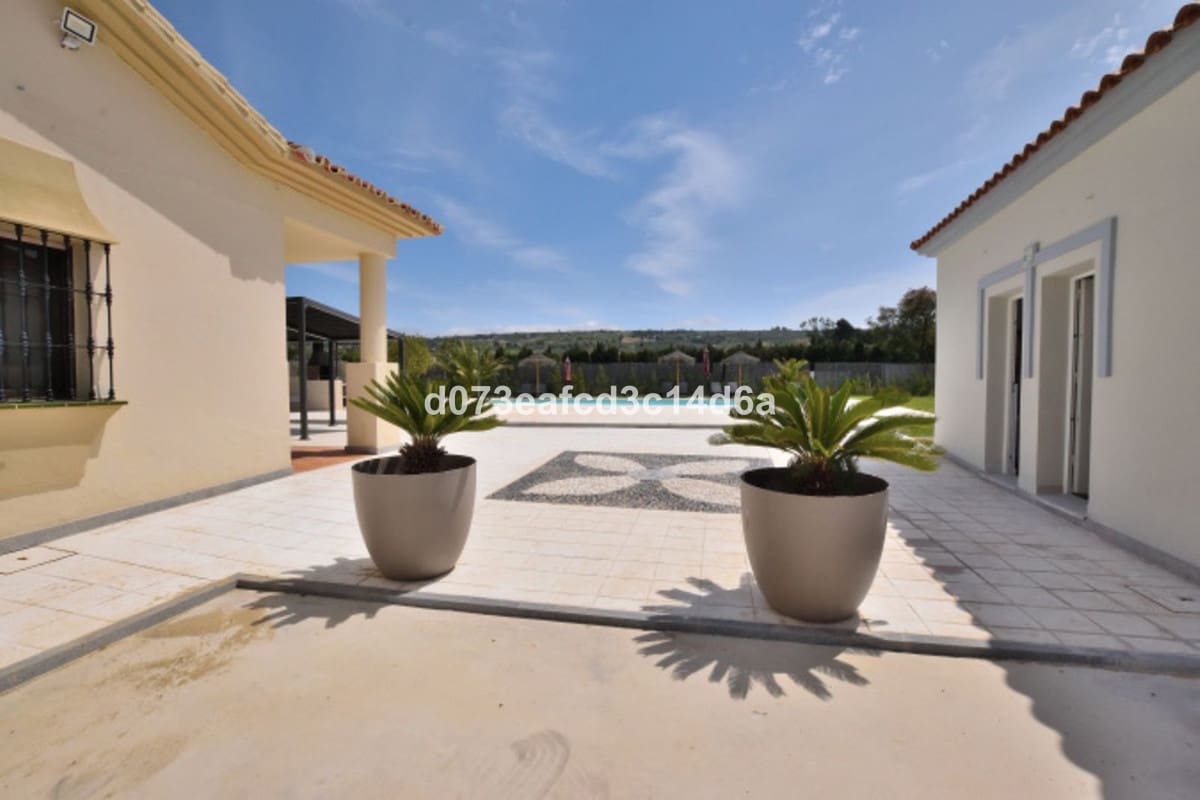 6 Zimmer Villa zu verkaufen in Ronda mit Pool Garage - 549.000 € (Ref: 10128524)