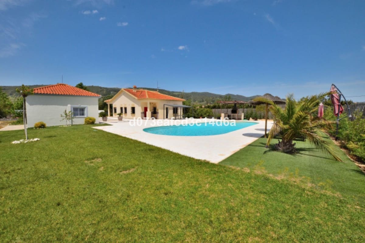 6 Zimmer Villa zu verkaufen in Ronda mit Pool Garage - 549.000 € (Ref: 10128524)