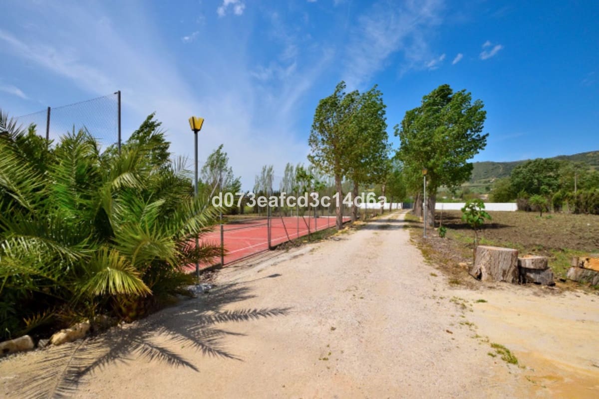 6 Zimmer Villa zu verkaufen in Ronda mit Pool Garage - 549.000 € (Ref: 10128524)