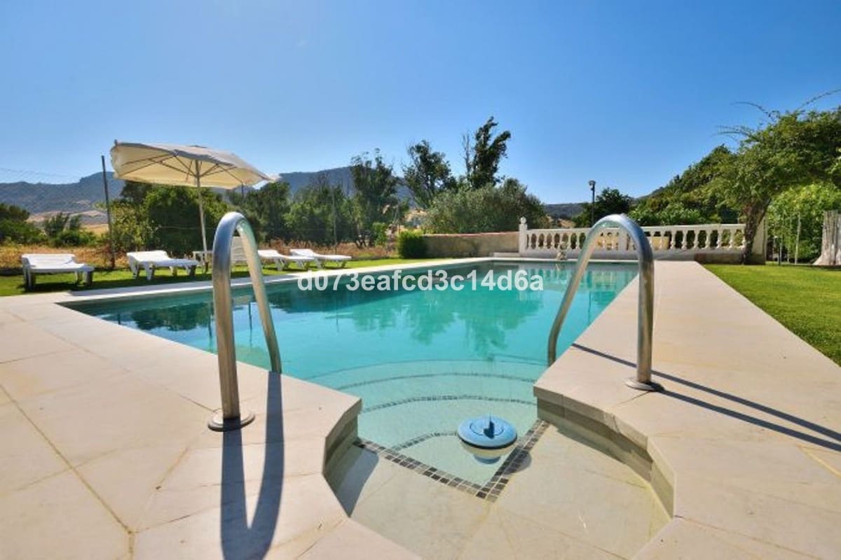 3 bedroom Finca/Country House for sale in Benaojan with pool garage - € 230,000 (Ref: 10128527)