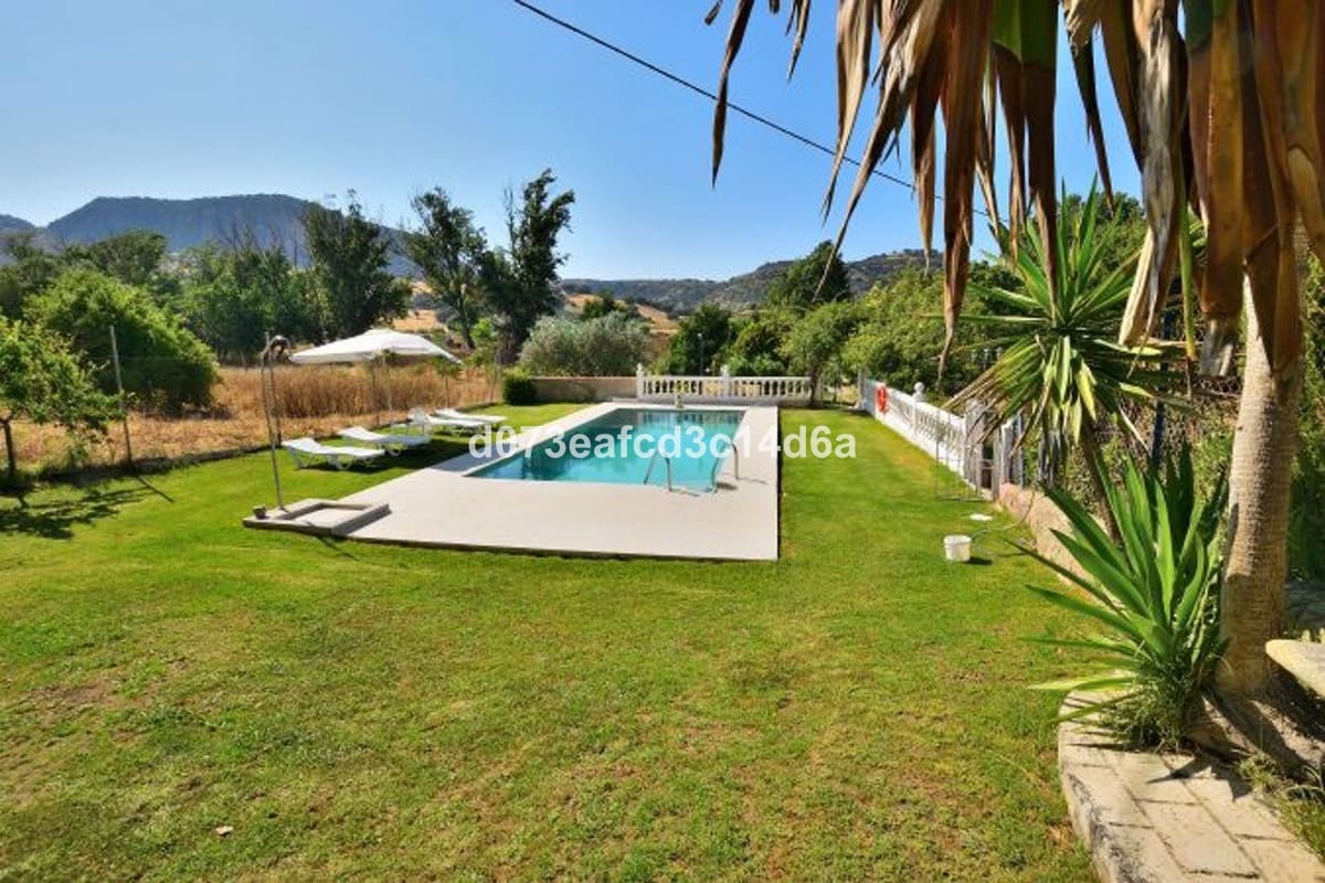 3 bedroom Finca/Country House for sale in Benaojan with pool garage - € 230,000 (Ref: 10128527)