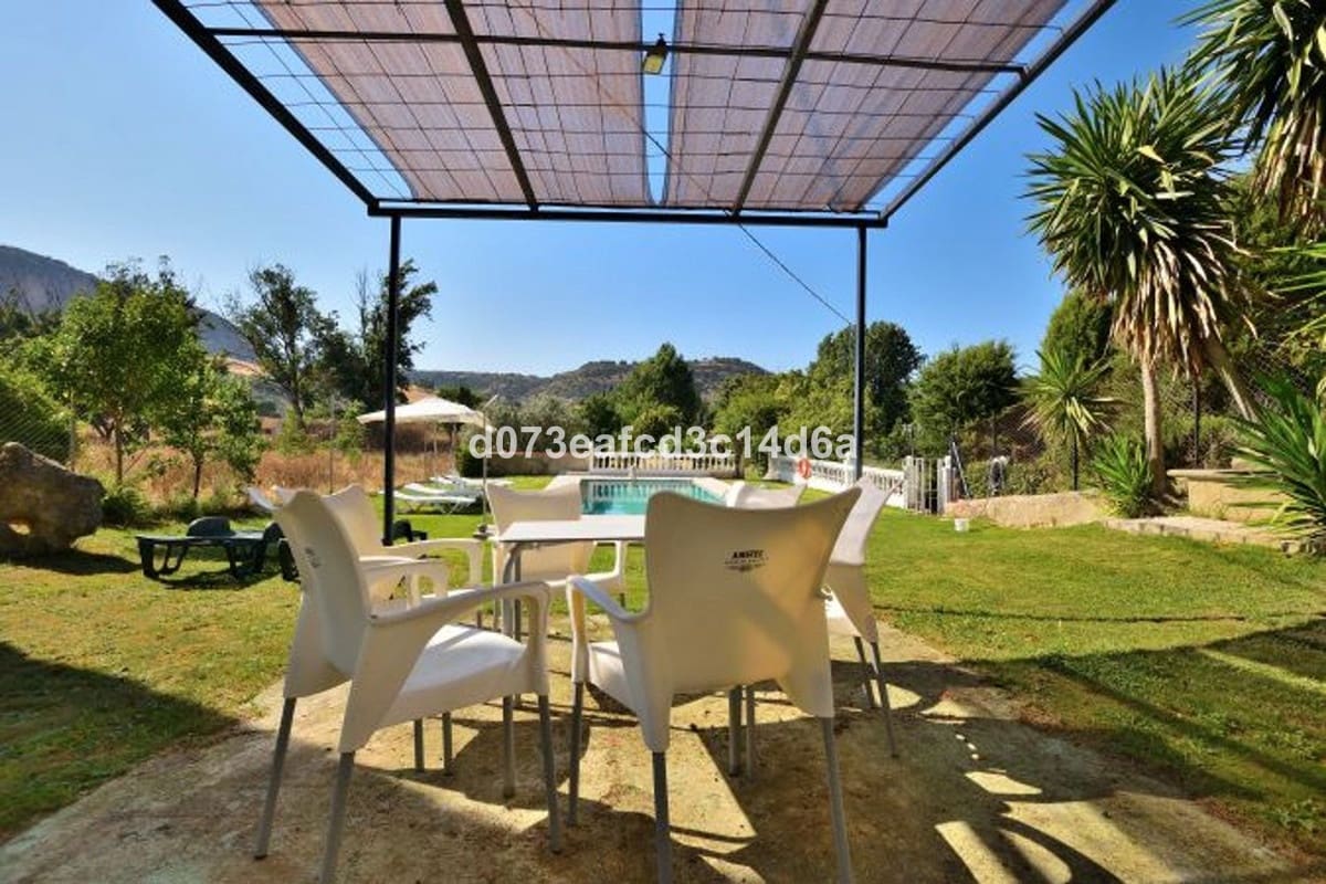 3 bedroom Finca/Country House for sale in Benaojan with pool garage - € 230,000 (Ref: 10128527)