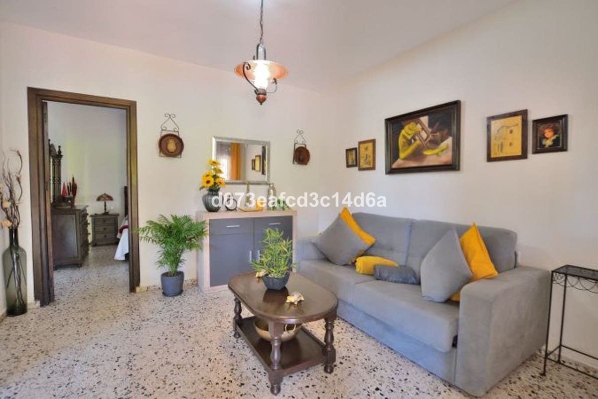 3 bedroom Finca/Country House for sale in Benaojan with pool garage - € 230,000 (Ref: 10128527)