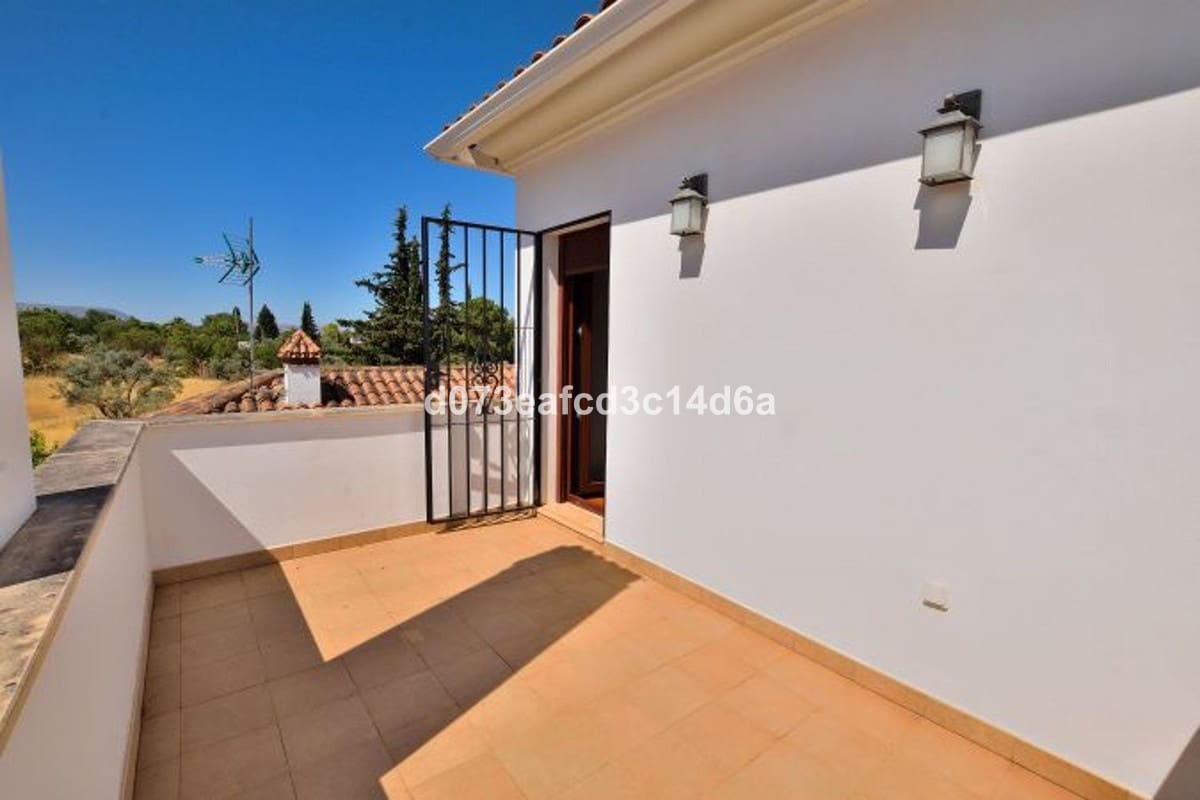4 Zimmer Villa zu verkaufen in Ronda mit Pool Garage - 396.000 € (Ref: 10128531)